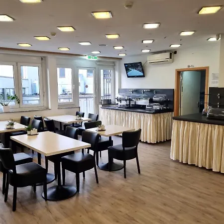 Adler Hotel Frankfurt-2